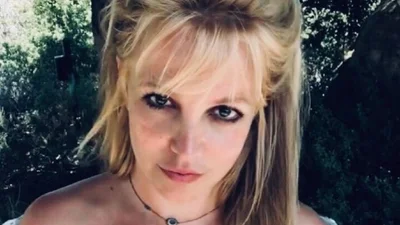 Екстравагантний вибір: Брітні показала свої улюблені фото