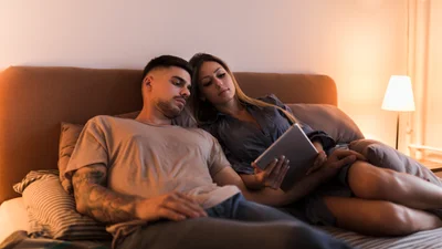 Романтичні вихідні: дивись 3 драми з фіналом, що надихає та окриляє