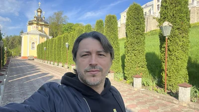 Сергей Притула восхитил свадебным фото с женой