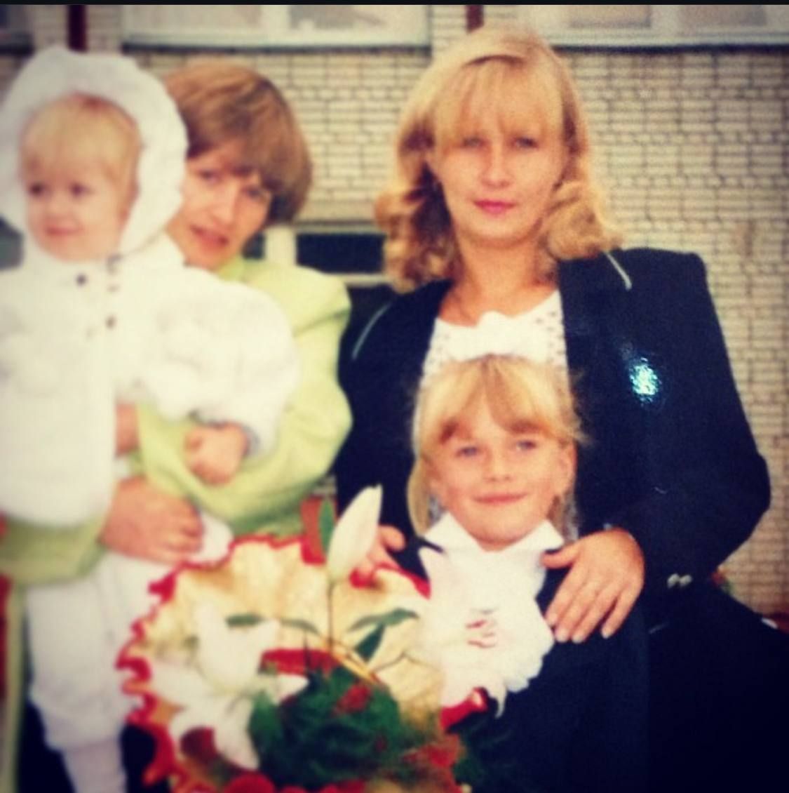 Юлія Думанська показала, як відвела до школи старшу доньку - 634386 Юлія Думанська показала, як відвела до школи старшу доньку - фото 634386
