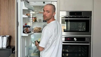 Миша Кацурин показал себя подростком с густыми и рыжими волосами