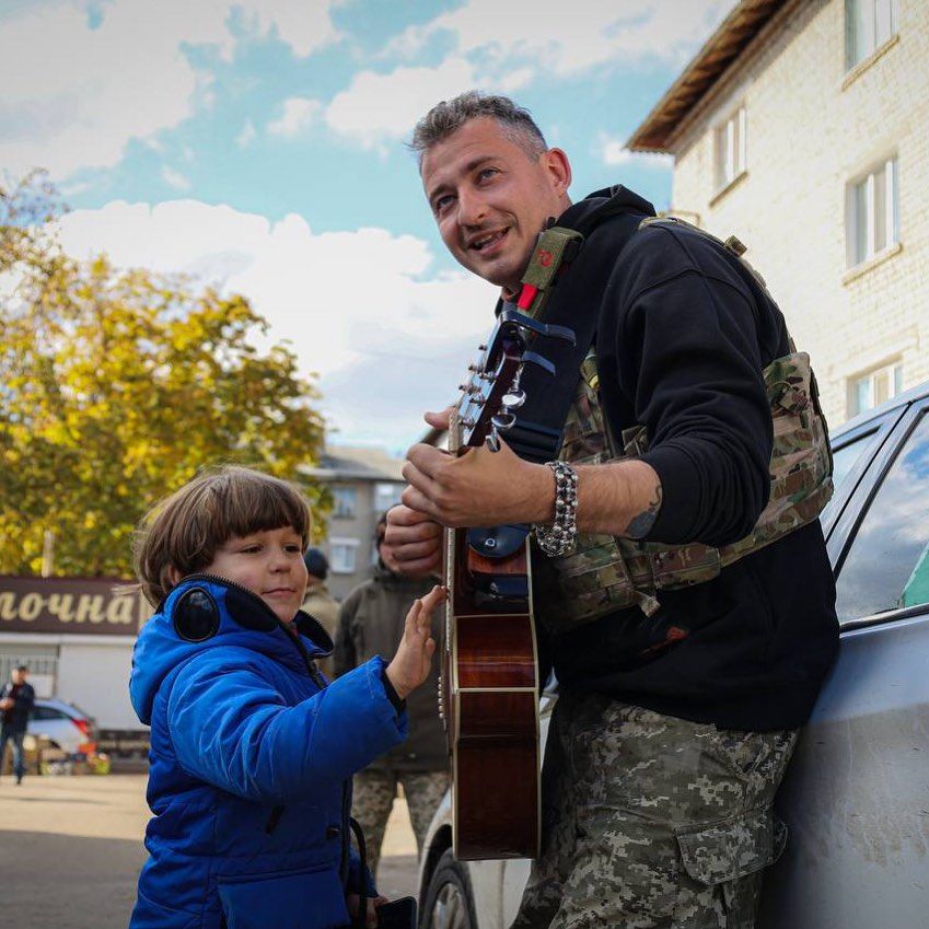 И на сцене, и на фронте: как звезды фильма 'Озброєні піснею' дают отпор россиянам после 2022 года - 635715 И на сцене, и на фронте: как звезды фильма 'Озброєні піснею' дают отпор россиянам после 2022 года - фото 635715