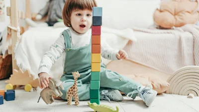 Не зашкодити здоров'ю: як правильно вибрати іграшку для малюка