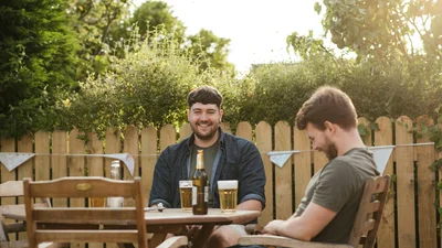 10 імен чоловіків, які легко можуть стати "королями вечірок"