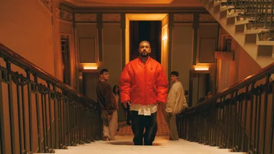 Новий кліп MONATIK "Назавжди" – мистецтво, заховане у стінах