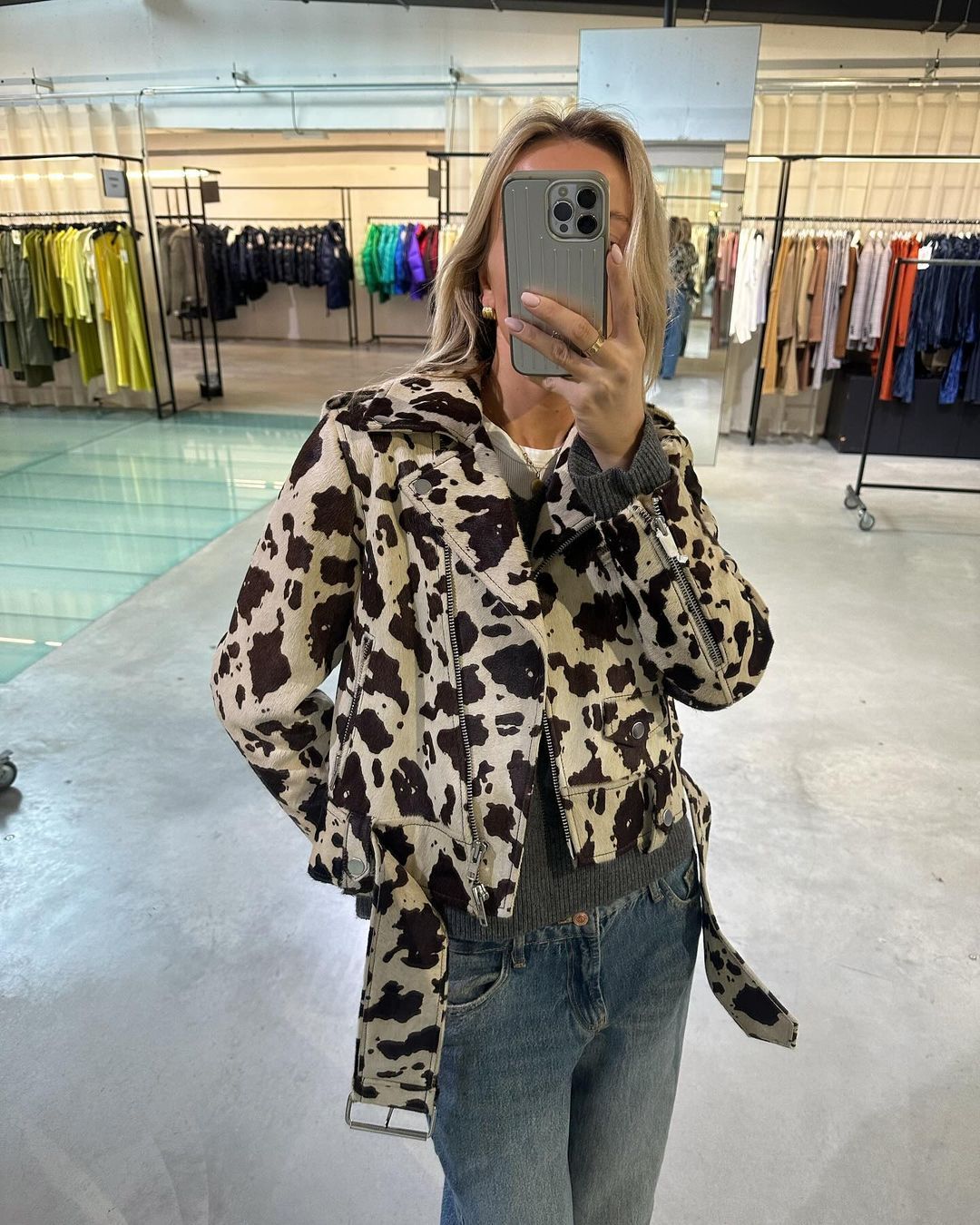 Куртки з коров'ячим принтом - 638706 Куртки з коров'ячим принтом - фото 638706