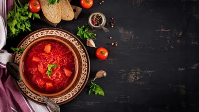 Борщ, как у бабушки: фирменный рецепт от актрисы Виталины Библив