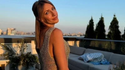 Леся Никитюк показала трендовый цвет маникюра, который ты захочешь сделать в этом месяце