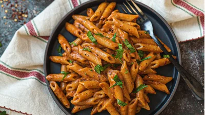 Что едят звезды: пикантная и супермодная паста с водкой от Джиджи Хадид