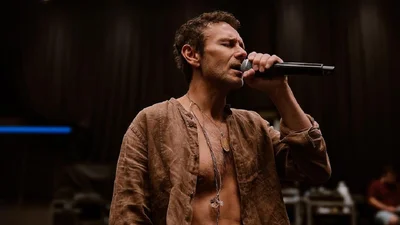 Святослав Вакарчук поділився архівним фото, в якому згадав рідне місто Мукачево