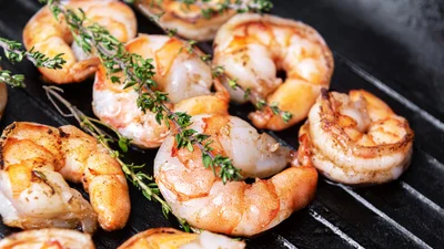 Экзотический салат с остренькими креветками - лучше любого ужина в мишленовском ресторане