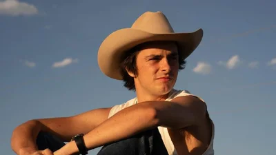 "Пригода всього життя": син Майкла Дугласа відверто розповів про поїздку до Києва з зірковим батьком