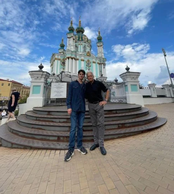 Майкл Дуглас у Києві з сином - 641697 Майкл Дуглас у Києві з сином - фото 641697
