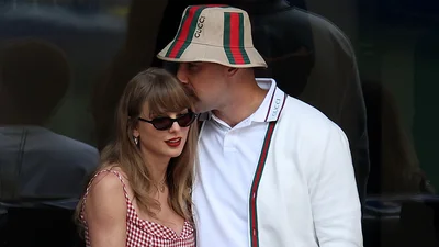 Тейлор Свіфт і Тревіс Келсі відклали заручини - в чому причина