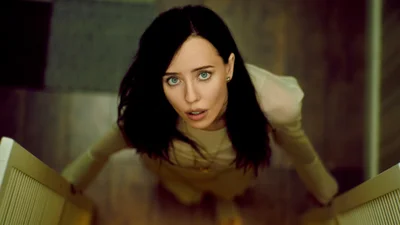 DOROFEEVA випустила драматичний кліп на трек "Колискова 2022"