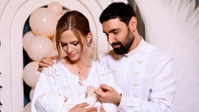 Дружина Віталія Козловського замилувала сімейними фото з сином і зізналася, як мило його називає