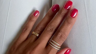 Если устала от бордо: идеи для яркого осеннего маникюра