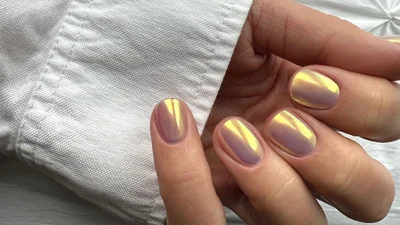 5 идей хромированных ногтей, которые разнообразят твой осенний маникюр