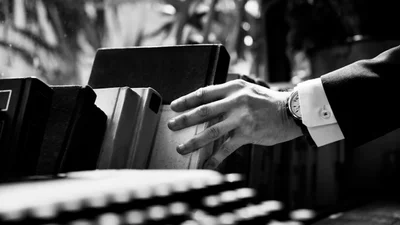 Особые поздравления с Днем юриста 2024: оригинальная проза и красивые картинки