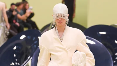 Обтислі шапочки: Андре Тан прокоментував найкумедніші тренди осені 2024 з Тижня моди