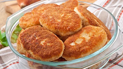 Простий рецепт на вечерю: ніхто не встоїть перед цими лінивими котлетами