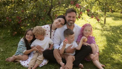 "До безтями": Тімур Мірошниченко привітав дружину з днем народження чарівним відео