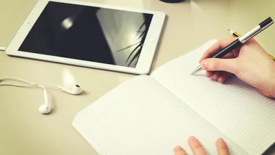 Грамотные хитрости: как подготовиться к радиодиктанту