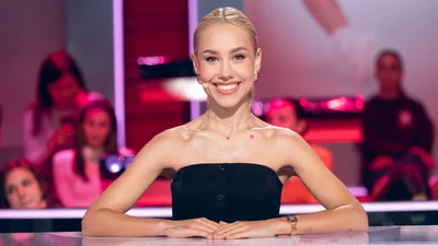 Що читає зірка: Даша Квіткова назвала 5 книг, які підкорили її серденько