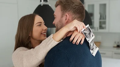 Дочь Эминема рассекретила пол будущего первенца - видео