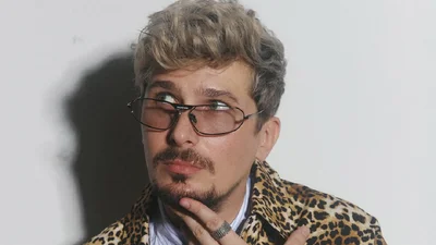 Зіркова рекомендація: Позитив поділився улюбленими 5 книгами, які сподобаються кожному