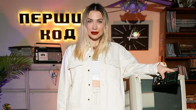 Жена Анатолия Анатолича прокомментировала молчание Юлии Саниной о муже за границей