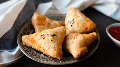 Соковита узбецька самса вдома - простішого рецепту не знайдеш