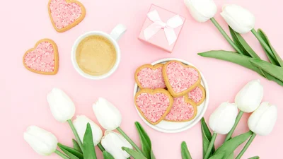 Незвичайні привітання з Днем свекрухи та тещі 2024: гарні картинки українською та щира проза