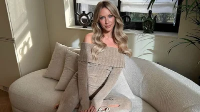 Леся Никитюк появилась в вельветовом костюме самого нежного осеннего оттенка 2024