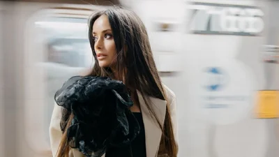 Ксения Мишина засветила идеальный пресс на зависть всем – фото