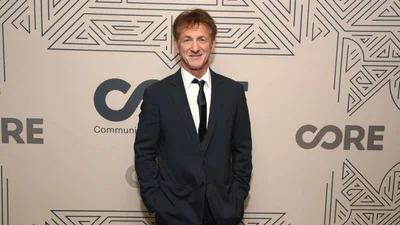 "Дедушка и внучка": 64-летний Шон Пенн и его 30-летняя возлюбленная нарвались на критику