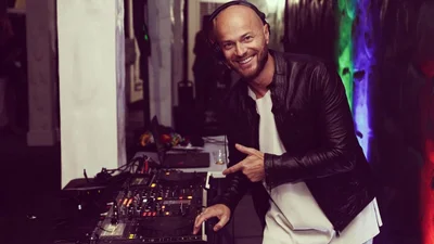 Як зараз розважається Влад Яма, який виїхав з України