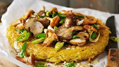 Из всего нескольких ингредиентов: приготовь роскошный панский дерун с начинкой