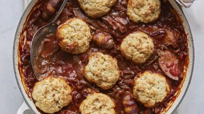 Галушки з м’ясною підливкою – справжня українська вечеря