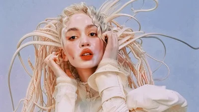 Бывшая Илона Маска Граймс заявила, что после беременности стала менее гомосексуальной