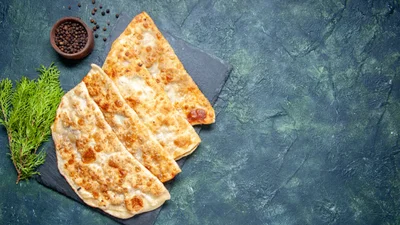 Ліниві чебуреки - швидка закуска за лічені хвилини