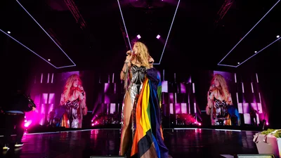 Підтримка ЛГБТК, промови до сліз та сюрприз на розігріві: як Оля Полякова відгриміла сольник у Палаці Спорту