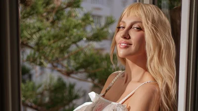 Оля Полякова пожартувала про те, як відбила чоловіка у першої дружини