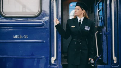 Ваша Верочка: Вера Брежнева заменила проводницу в одном из рейсов Укрзалізниці