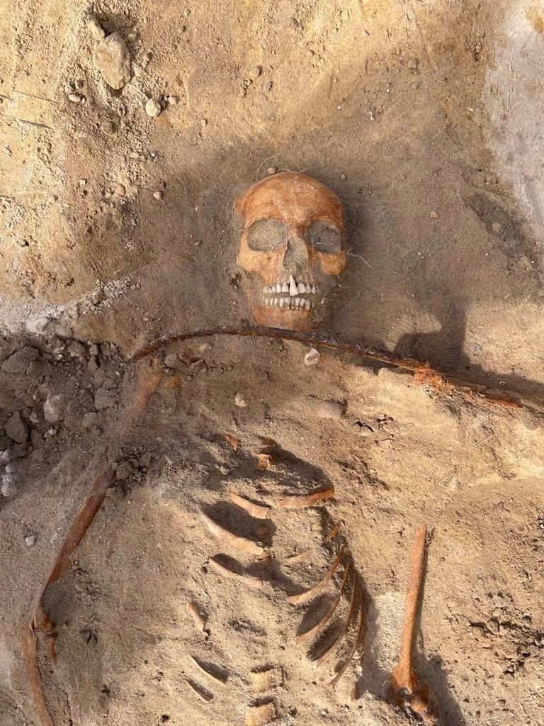 Польские ученые восстановили лицо вампирки 400-летней давности - фото 654511