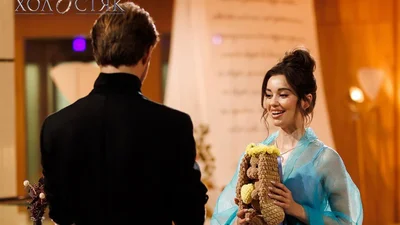 Холостяк-13 - Александр Терен вручил первую розу