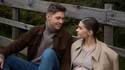 Володимир Остапчук і Катя Полтавська знялися у фотосесії на останніх місяцях вагітності