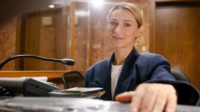 TAYANNA на день влаштувалася касиркою на київському залізничному вокзалі