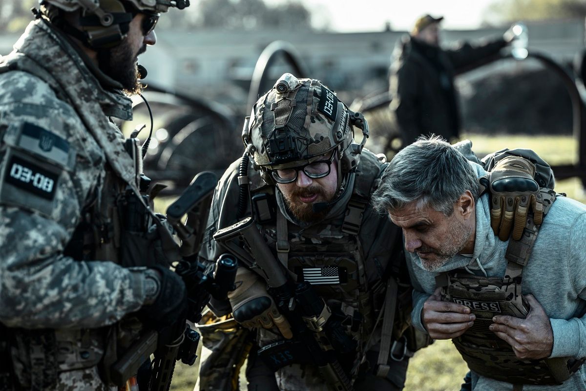 Украинский экшн-триллер 'КІЛЛХАУС': Любомир Левицкий снял фильм с ГУР и 3 ОШБр - фото 656246