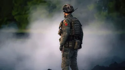 Сила, мужність, відвага: теплі привітання з Днем десантно-штурмових військ та круті листівки